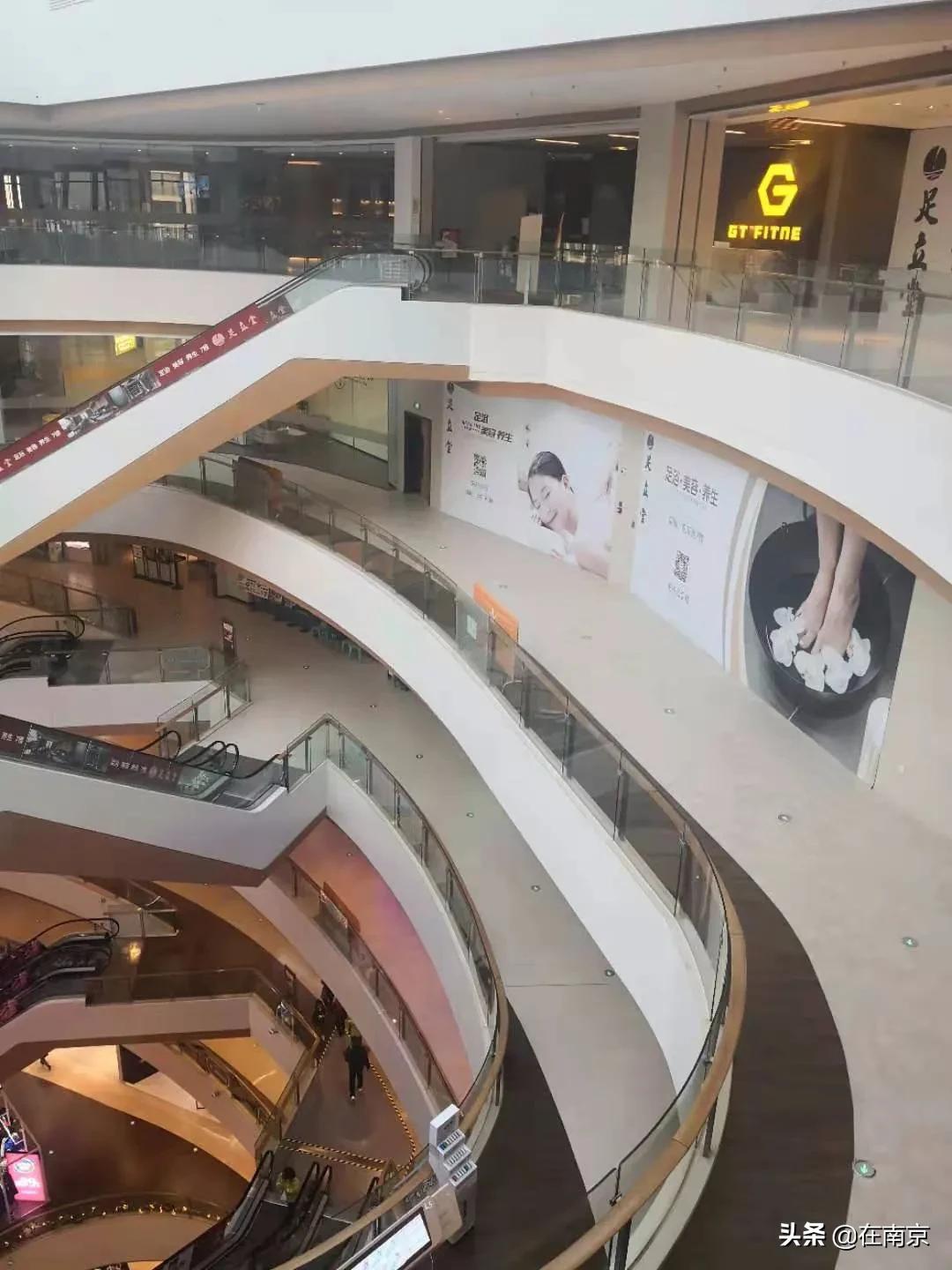 *合六**商场血战，没有赢家