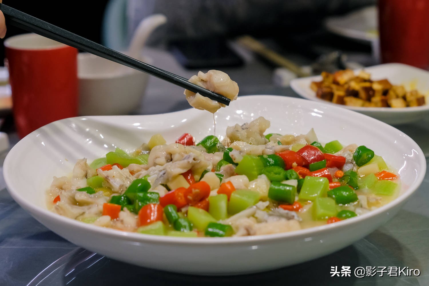 香辣味道让你一口接一口停不下来,喜欢吃辣的就选香辣的很过瘾