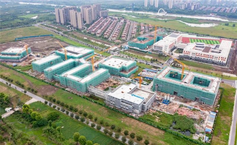 张家港第一高楼封顶,张家港市高中情况一览表