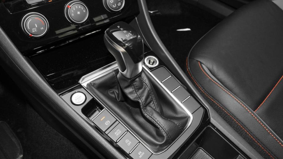 大众速腾卓越版2022款免息政策,23款速腾首付最低多少可以免息