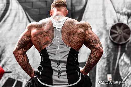 转行做健身行业,30岁保安转行做健身教练