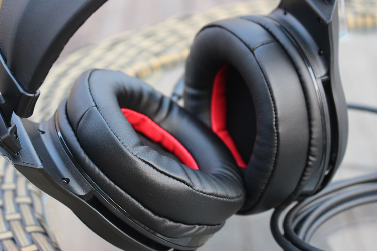 雷柏VH650RGB游戏耳机,7.1声道耳机测试视频