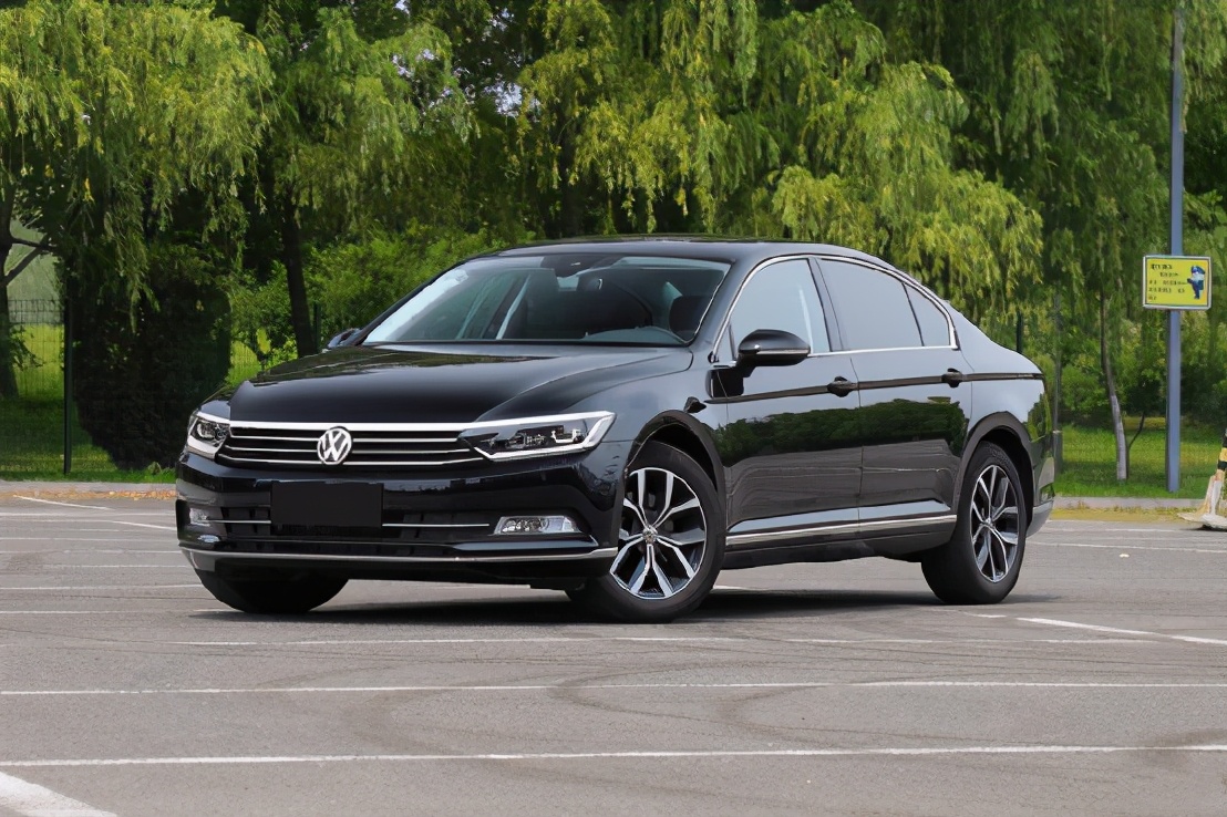 宝马3系是b级最好的车吗,宝马3系和普通品牌b级车怎么选择