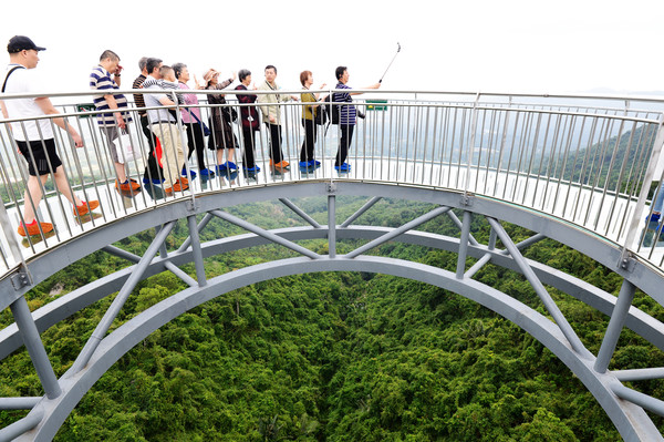 海南呀诺达热带雨林文化旅,三亚诺达雨林旅游攻略
