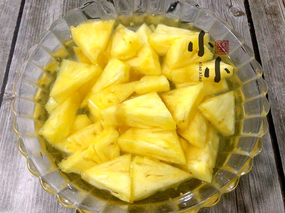 菠萝用盐水泡多少分钟能吃,菠萝用盐水泡几分钟才能吃