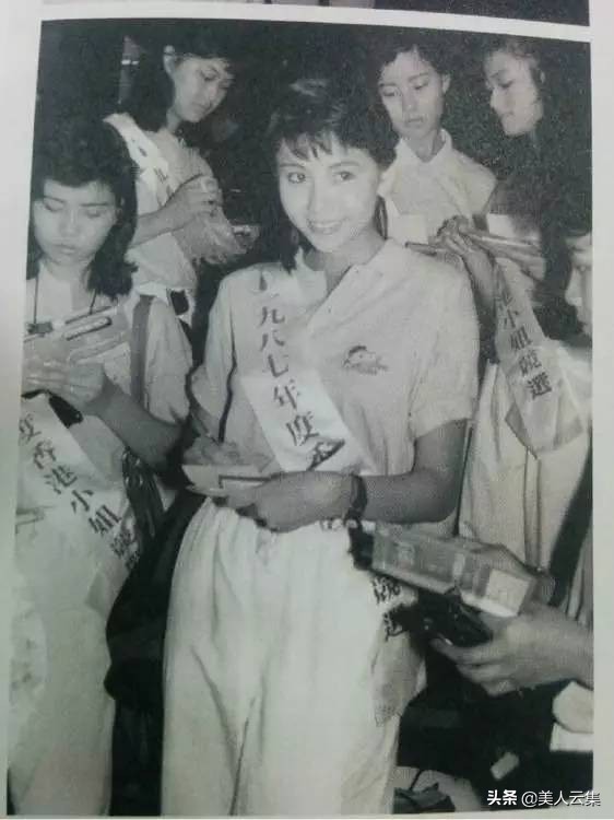 “性感*星艳**”邱淑贞：媚而不俗，娇艳欲滴，活在无数少男的*梦春**里