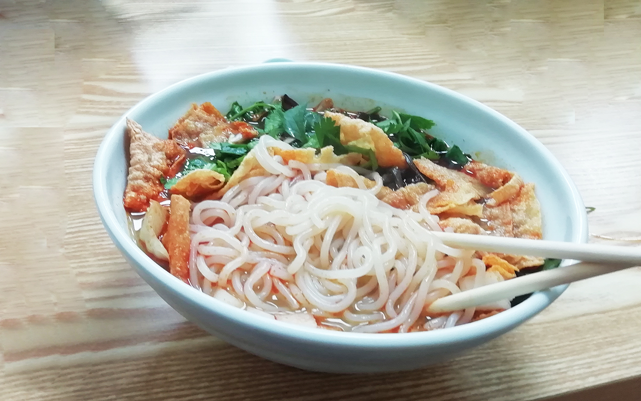 江西米粉好吃还是津市米粉好吃,江西米粉1.4跟1.6有啥区别