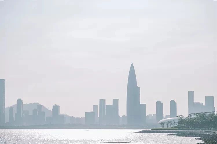 坐11号线去深圳看海,11号线碧海湾看海