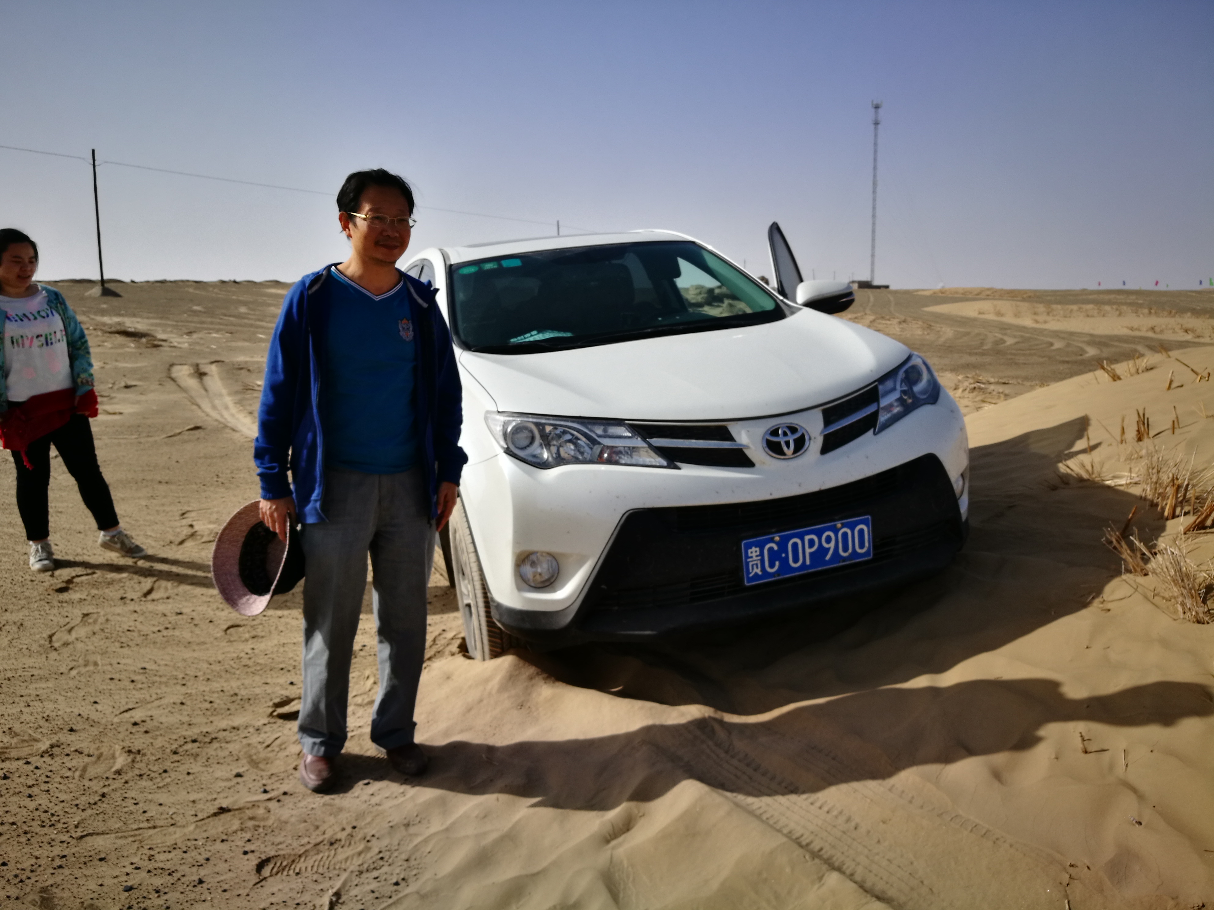 13000公里新手独驾*疆新**日记第23天——塔克拉玛干沙漠陷车自救