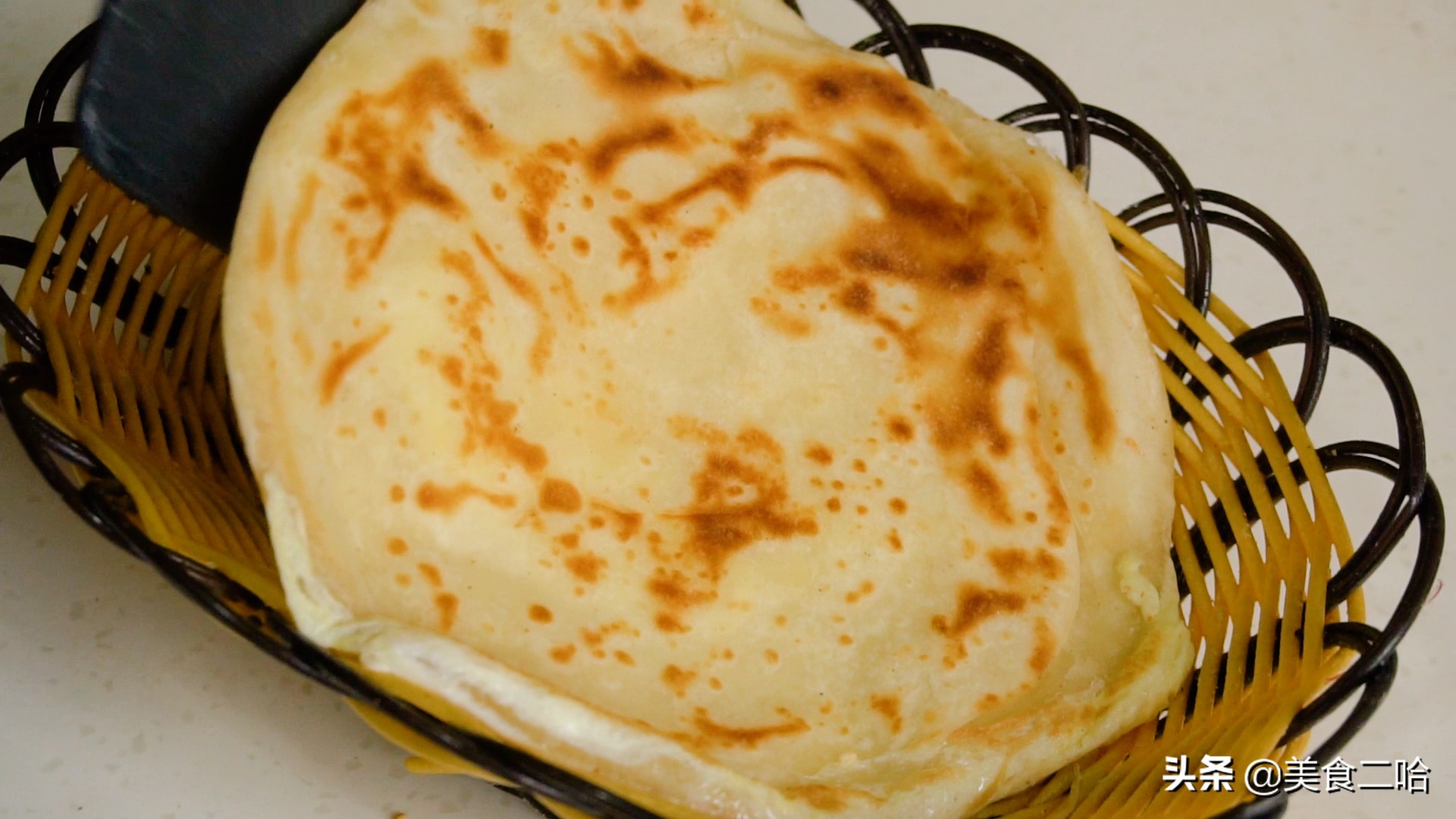 鸡蛋灌饼鼓大泡,鸡蛋灌饼做法全过程小视频