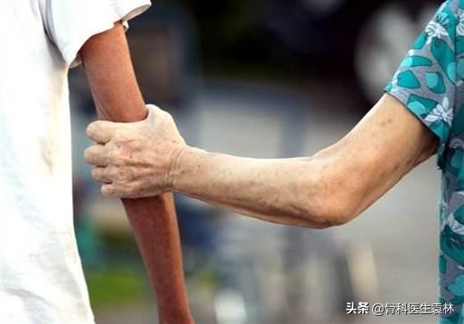 膝关节有点骨质增生怎么能治好,膝关节骨质增生怎么治效果好