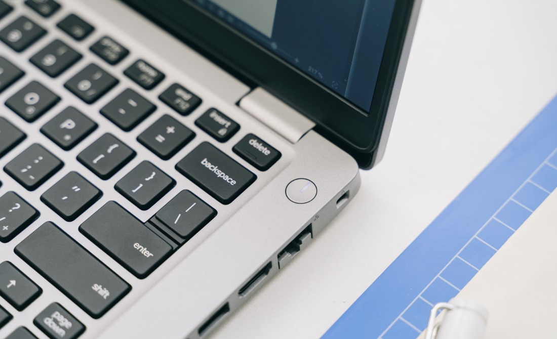 商务游戏两用笔记本性价比高,商务游戏两不误笔记本