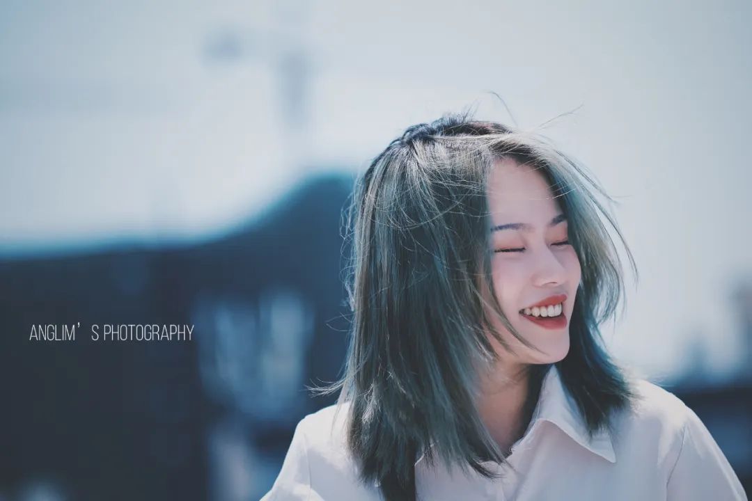 绝不停止营业，“叛逆”女孩Max等你来“一个人的演唱会”