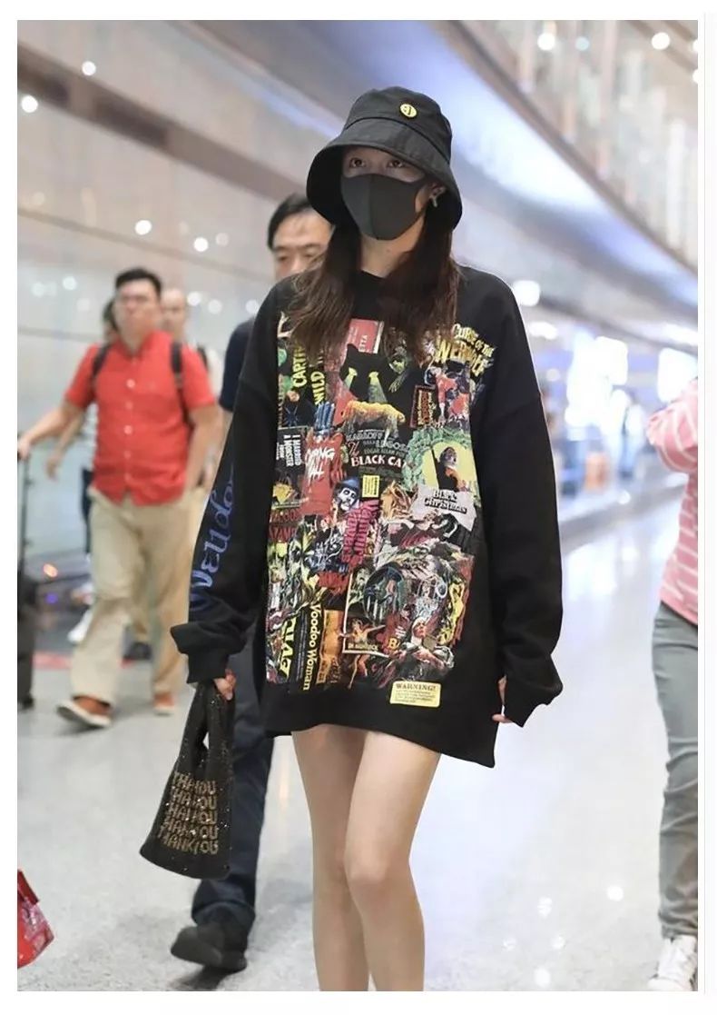 小个子挑卫衣这3个雷区要避开,卫衣穿搭的三大雷区卫衣穿搭