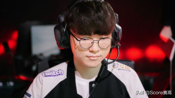 电竞少年的访谈,电竞选手对学生玩游戏的看法