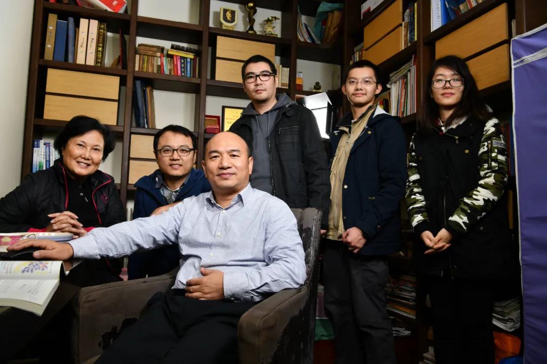 从乡村走出的骨科夫妻,未来的妇科男神