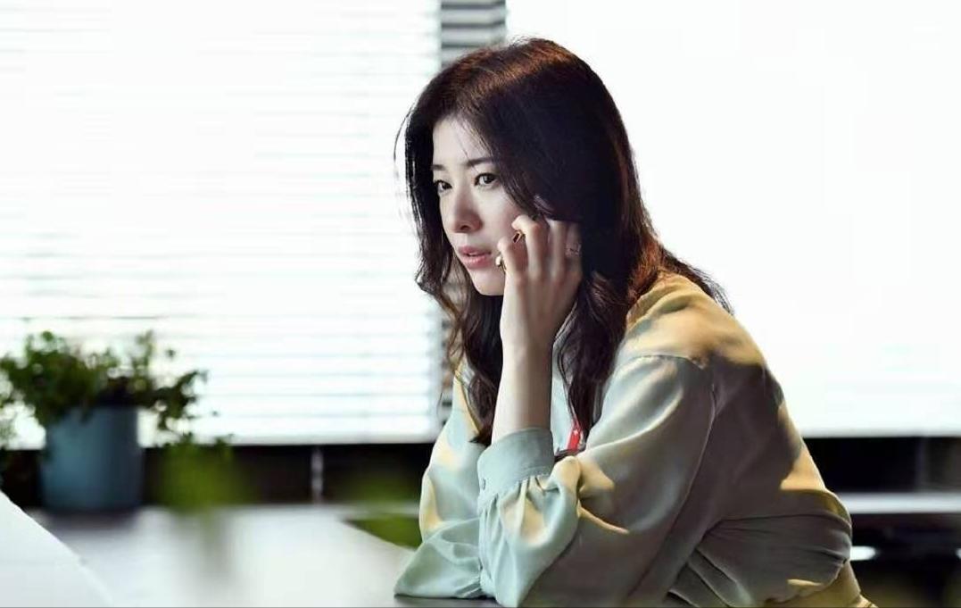 40岁女人适合穿匡威,50岁女人可以穿匡威鞋吗