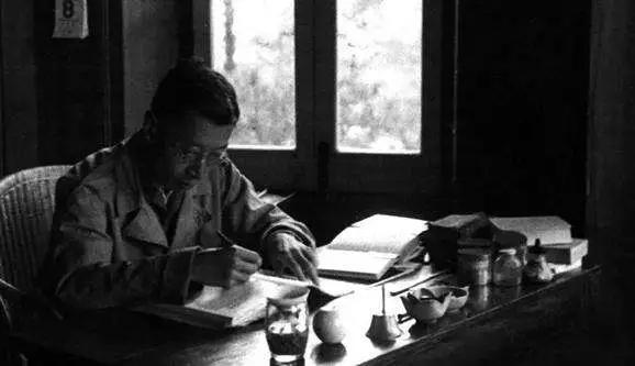 傅雷家书钢铁是怎样炼成的全2册,傅雷家书钢铁是怎样炼成的人教版