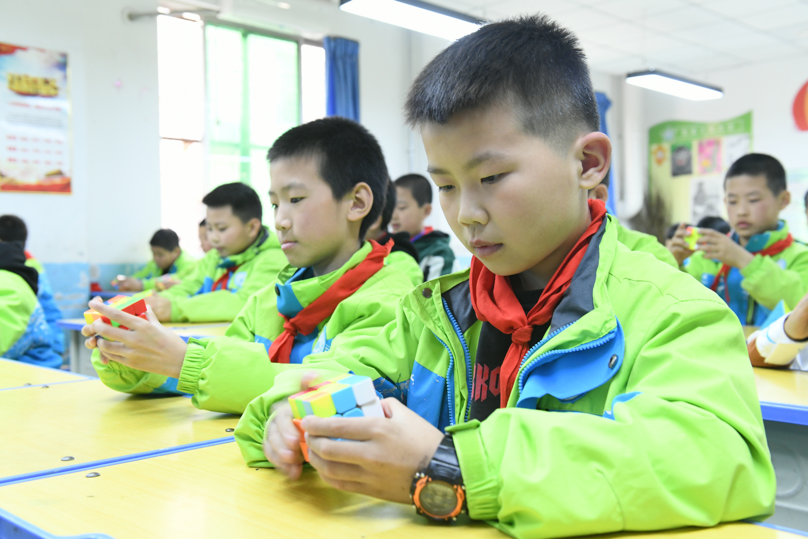 灿烂笑容，多彩课后，蓝田北小校园里“双减”百日孩子的快乐生活