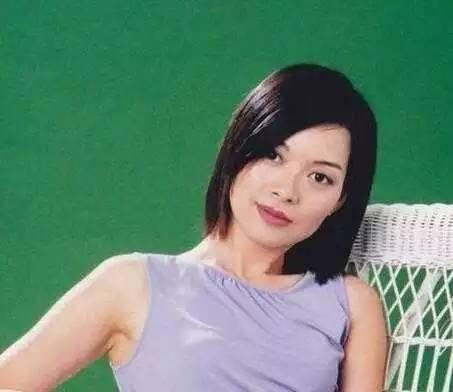 阿朱刘锦玲回眸瞬间,刘锦玲阿朱有多经典