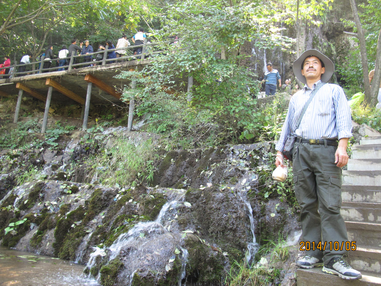 中国土家第一村云舍宾馆,重渡沟农家宾馆哪里最便宜