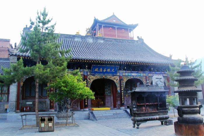 五台山最应该去的几个寺院,去五台山朝拜必须去哪几个庙
