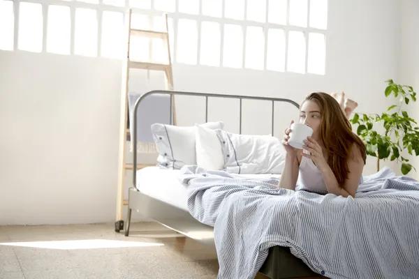 小便尿骚味很重是什么原因,尿频尿急尿液发黄怎么回事