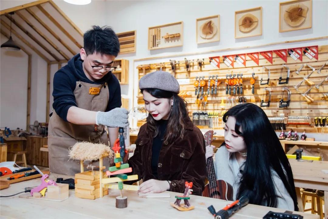 来帝斯曼玩转圣诞新年季，吃喝玩乐超多福利让你爽到飞起