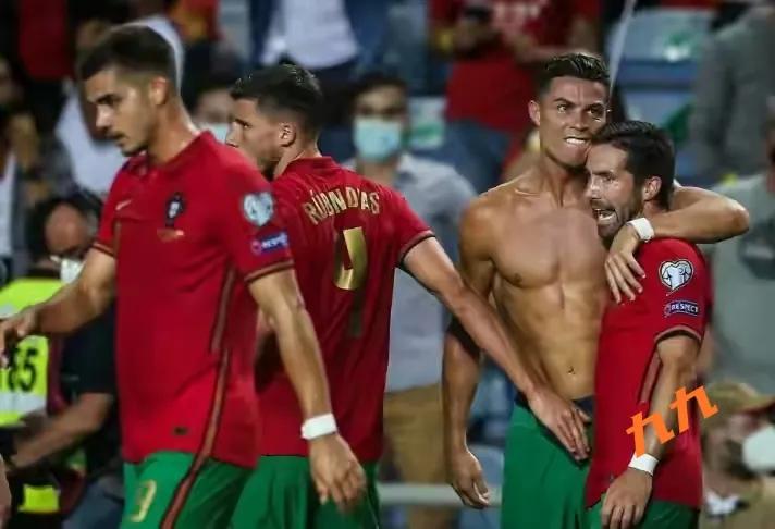 关于c罗你不知道的七件事,c罗的坎坷故事