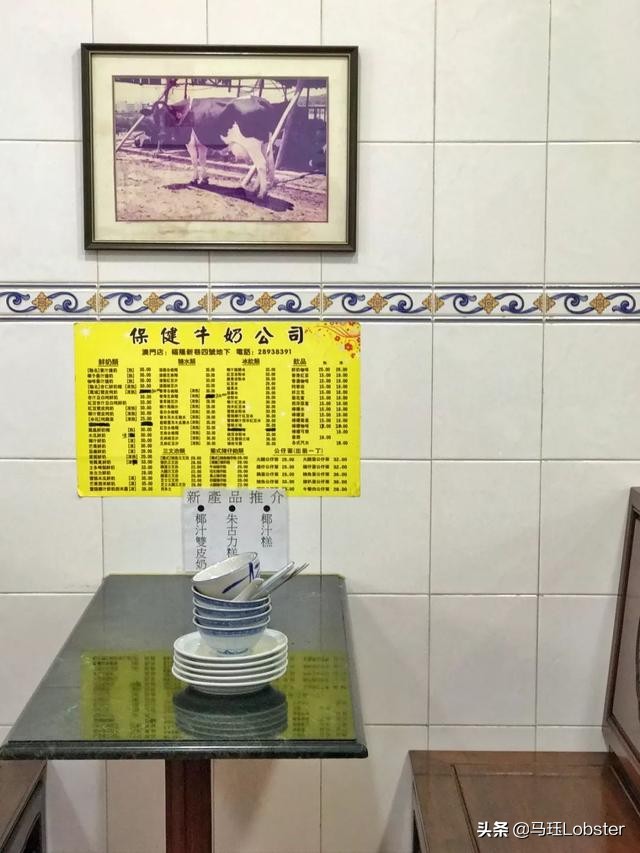 澳门当地人吃的蛋挞,在澳门吃着蛋挞超开心