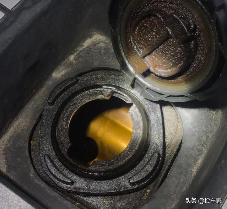 跑了40万公里的宝马740,开了5年的宝马740还值多少钱