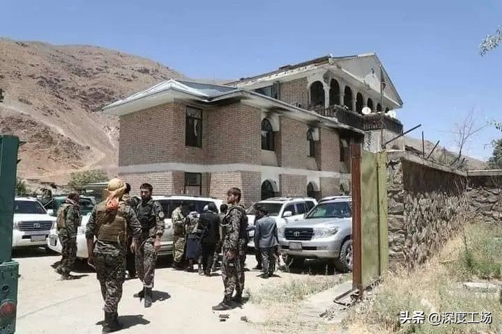 悍马500万越野车,5000万的悍马越野