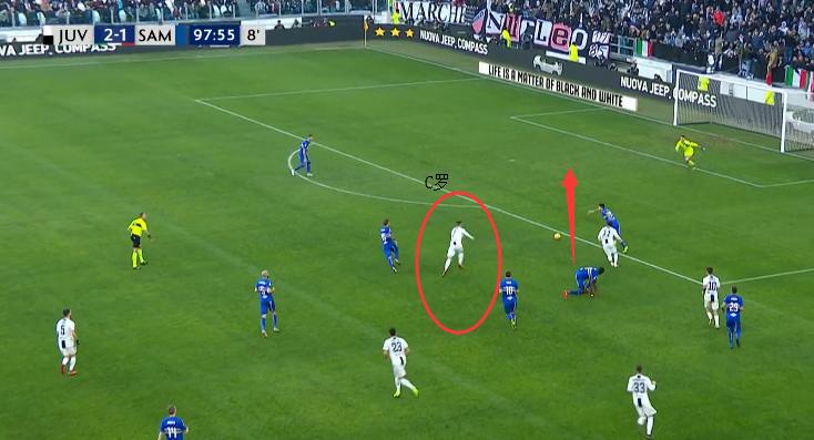 三人相撞，C罗不惧受伤，这样一个“硬汉”C罗，依然让人又爱又恨