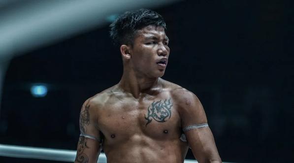 把对手打到另外一个擂台,播求被打得最惨的一次复仇之战