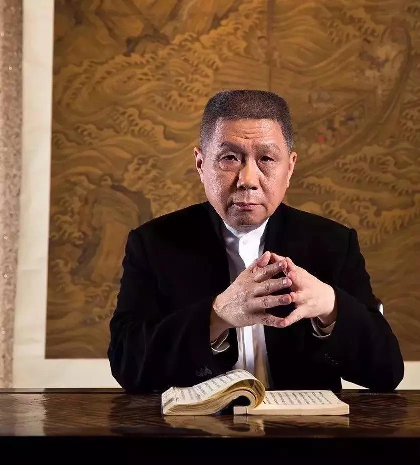 又穷又爱买古董的人,为什么人要花高价买古董