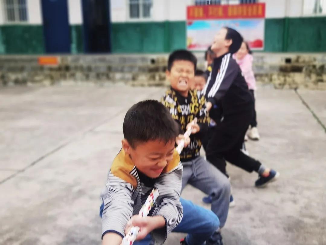 暖流计划公益活动进陕南山区校园,暖流计划公益基金