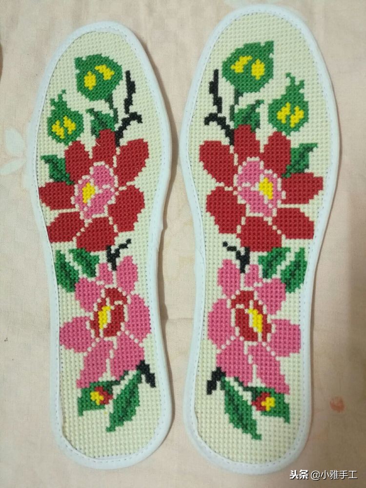 云南小巧妹自做鞋垫刺绣教程,孙姐手工刺绣鞋垫教程