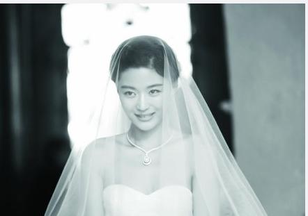 韩国娱乐圈里的5对明星模范夫妻,韩国男星李英爱