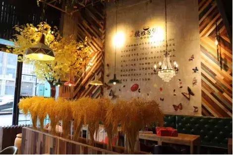 一碗粥卖一万块,一碗粥卖到4亿