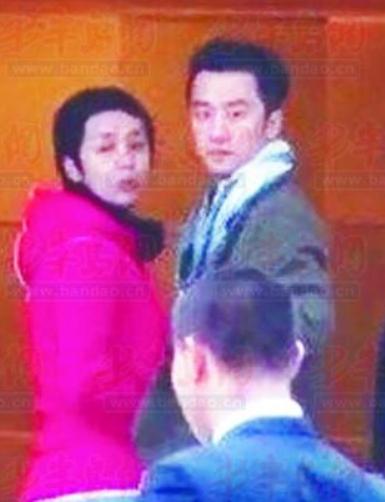 10位出轨男星的老婆与小三对比,唯一允许妻子出轨的男星