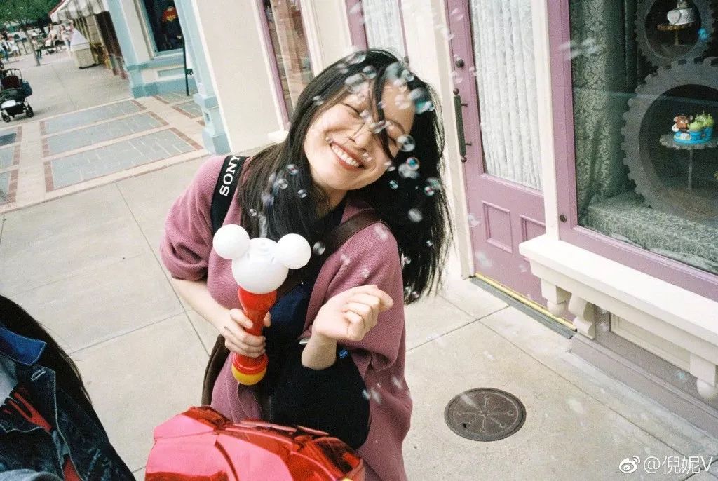 怎么在镜头下笑的好看,如何笑得更真实