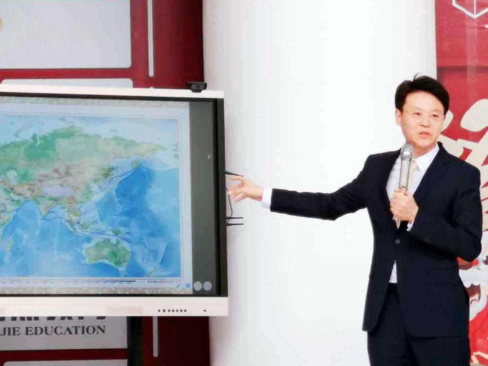 云南大地集团中高层人员礼宾礼仪实操培训顺利举办