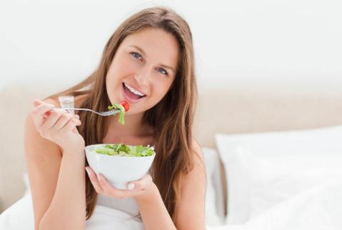 女性肝火旺盛脾胃虚弱如何调理,女性肝火旺盛会导致月经不调吗