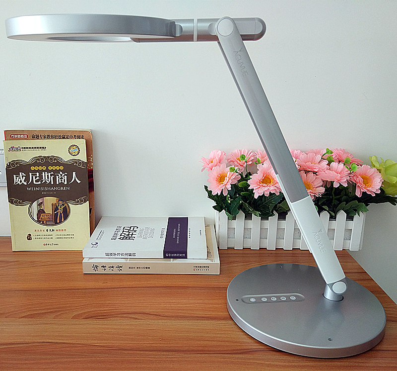 防近视的护眼灯,防蓝光护眼灯测评