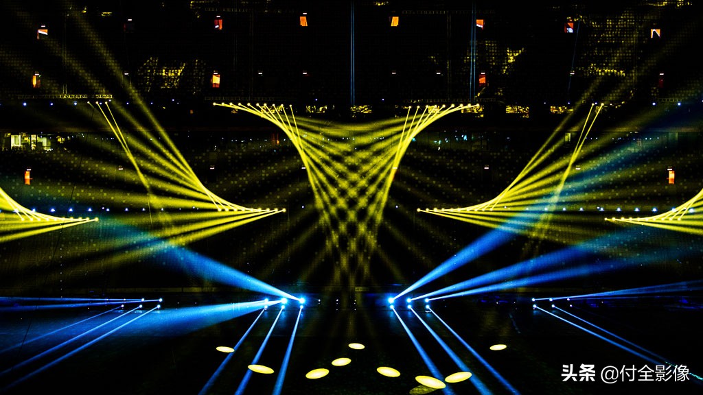 鸟巢沸腾瞬间,鸟巢合唱爱如潮水