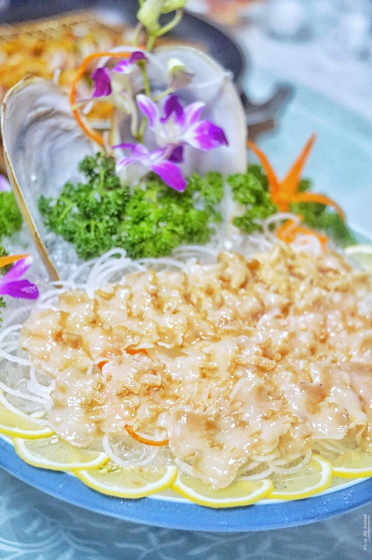 来来海鲜，旧店迁新址，老板直说我们家的菜都好吃，来过都想再来