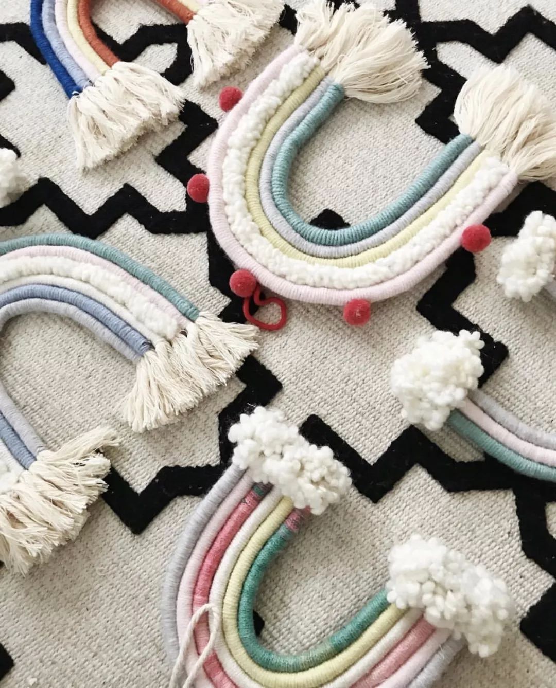 自制漂亮的挂毯,做彩虹云朵挂坠