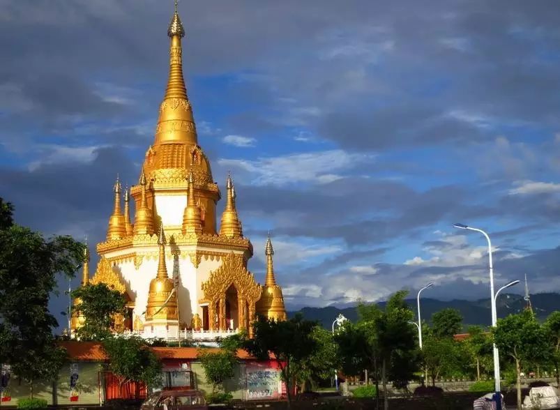 西南边境上的神秘潘多拉，比西双版纳还美，一不小心就出国