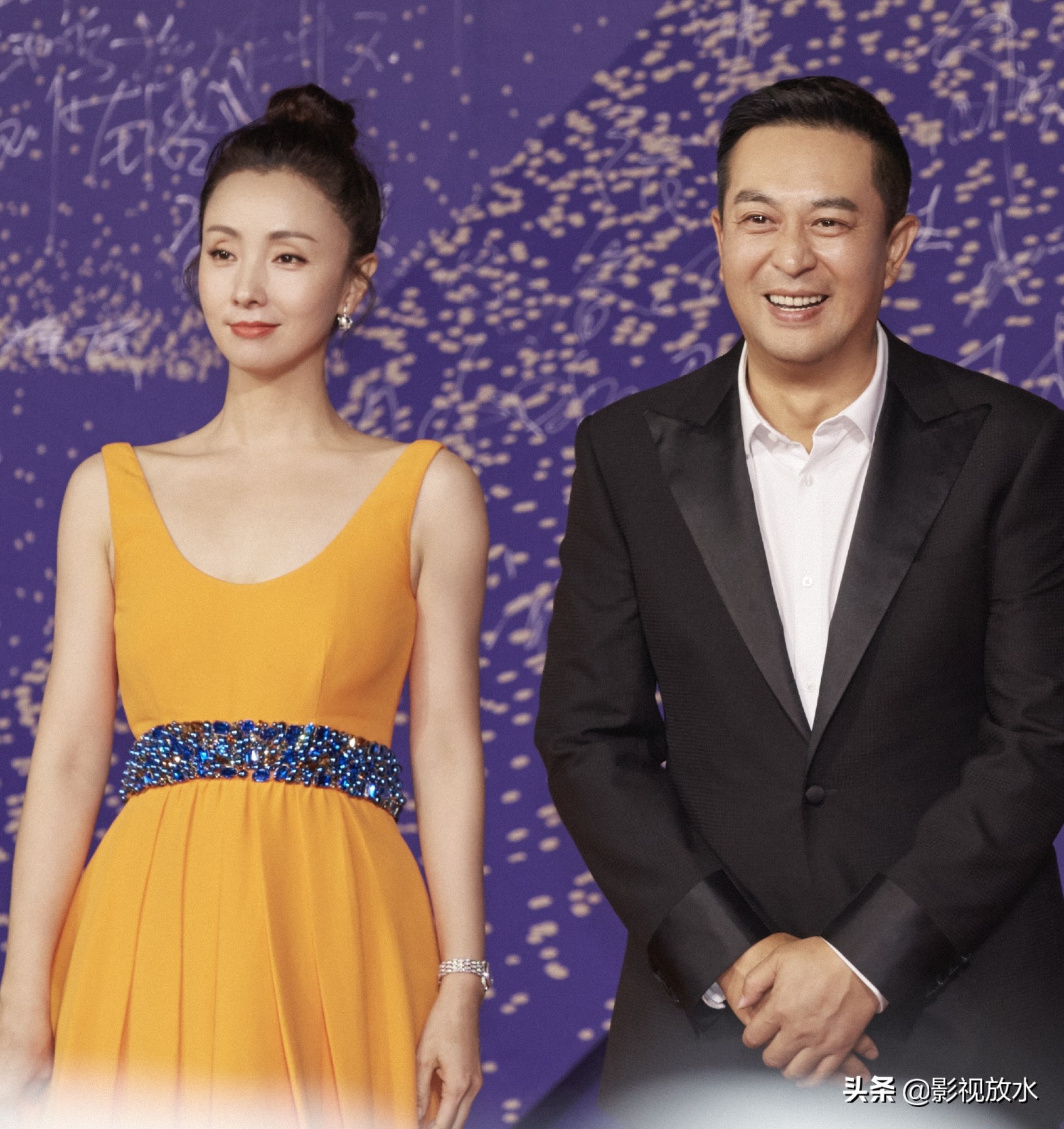 孙俪换发型知性大方,孙俪终于换发型