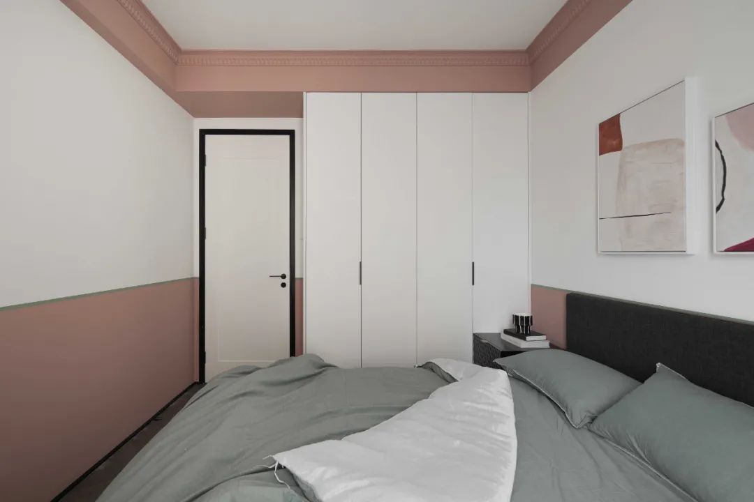 线条、色块和潮玩，这个89㎡比想象中还有料